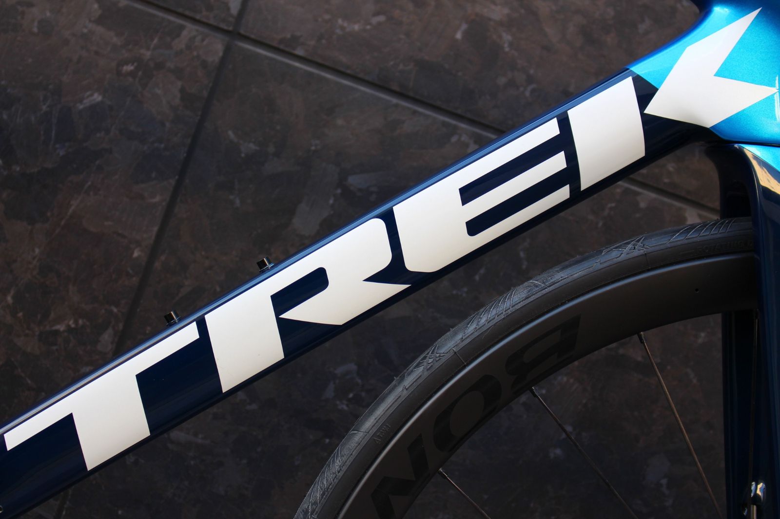 トレック TREK エモンダ EMONDA SL5 DISC 2021年モデル 52サイズ