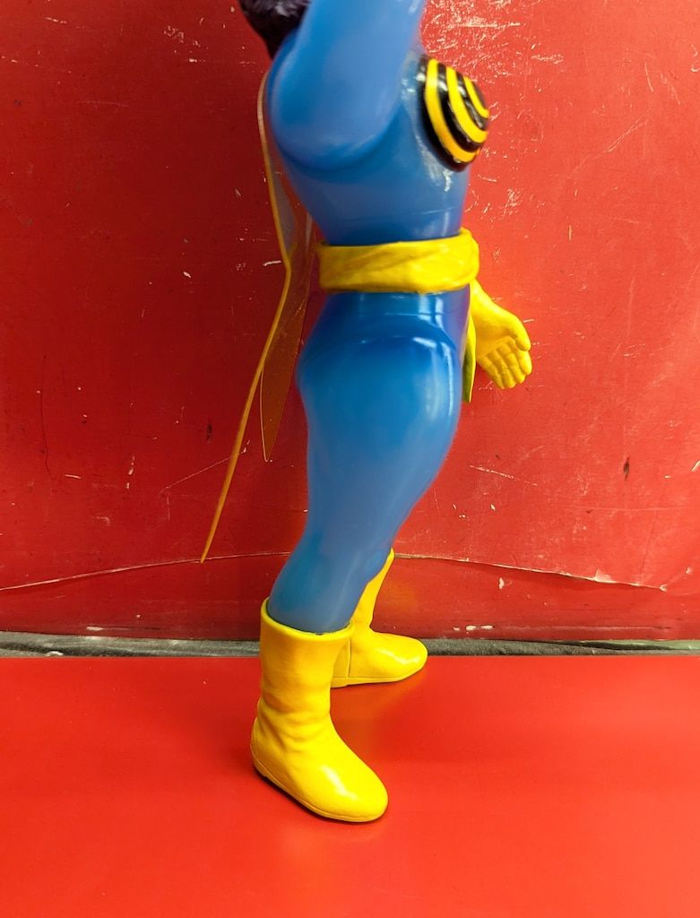 メディコム・トイ 東映レトロソフビコレクション 仮面ライダー 蜂女(新