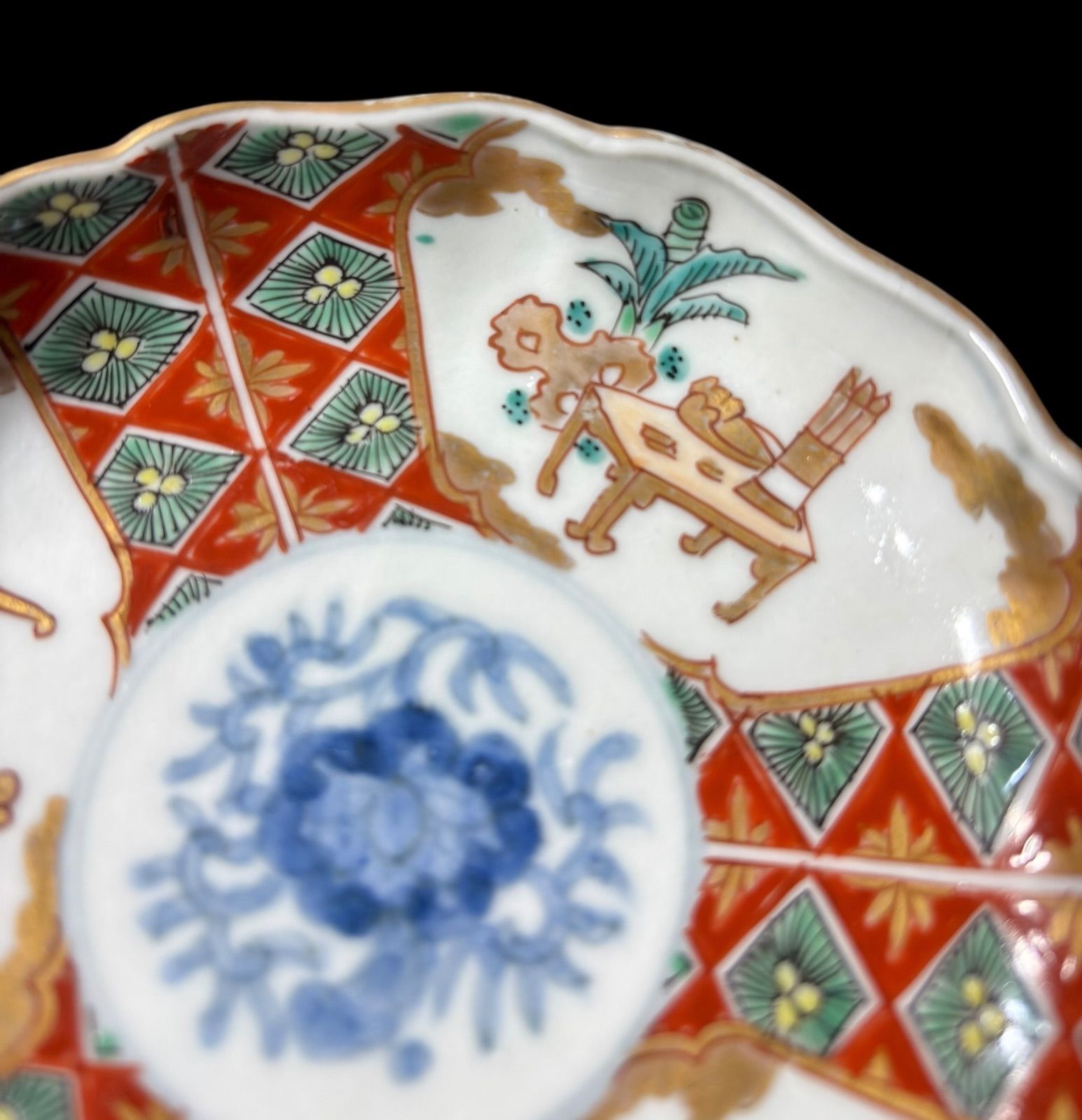 2客セット】 江戸時代 古伊万里 金彩 赤絵 絵違い 草花文図 小皿 冨貴