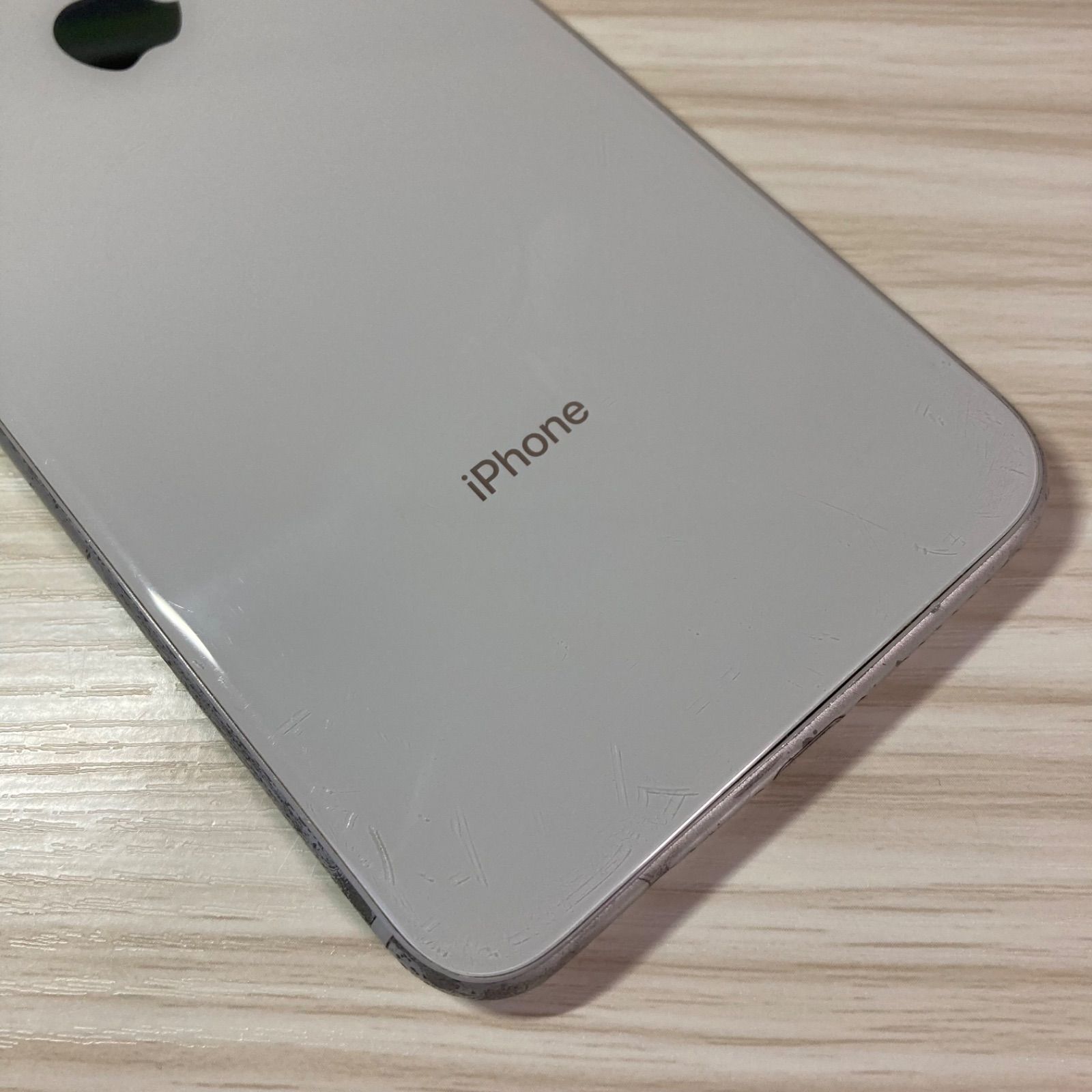 iPhone8 Plus 256GB Silver バッテリー74% au - メルカリ