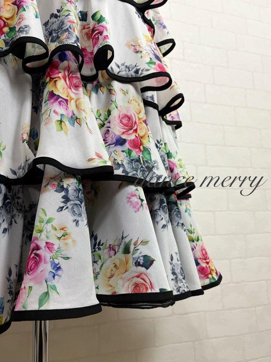 ☆送料無料☆新品 豪華 社交ダンス ツーピース セットアップ 黒 白