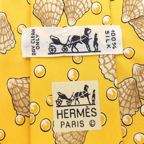 エルメス HERMES ネクタイ クラバット 9cm シルク イエロー 貝柄 貝殻 真珠【中古】 エルメス HERMES ネクタイ クラバット 9cm シルク イエロー 貝柄 貝殻