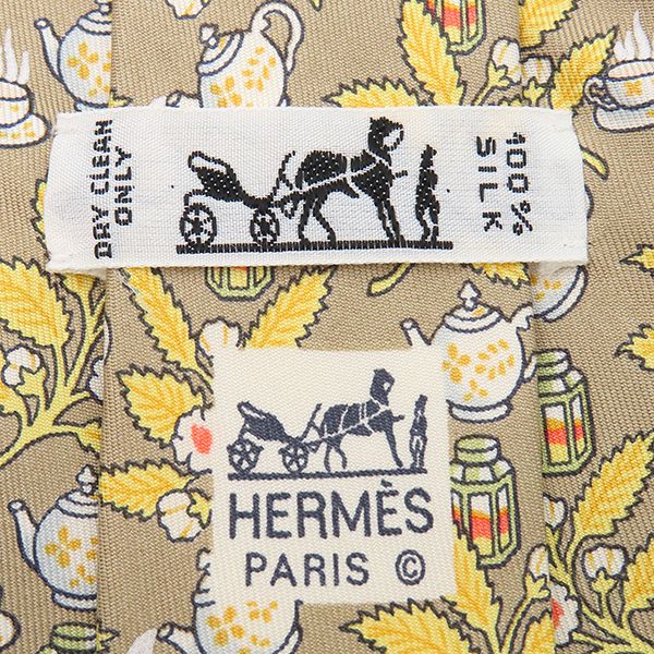 エルメス HERMES ネクタイ クラバット 9cm シルク ベージュ×マルチカラー 植物柄 ティーポット【中古】 エルメス HERMES ネクタイ クラバット 9cm シルク ベージュ×マルチ