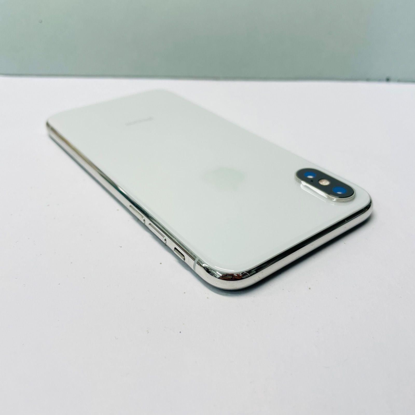 iPhone X 64GB SIMフリー 電池100% 83450 - メルカリ