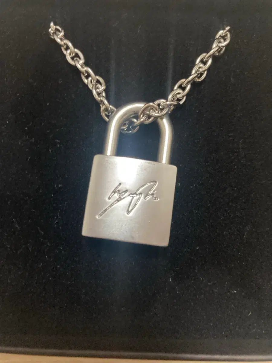ヒョンジン(HYUNJIN) ネックレス ドミネイト STAY 南京錠ネックレス