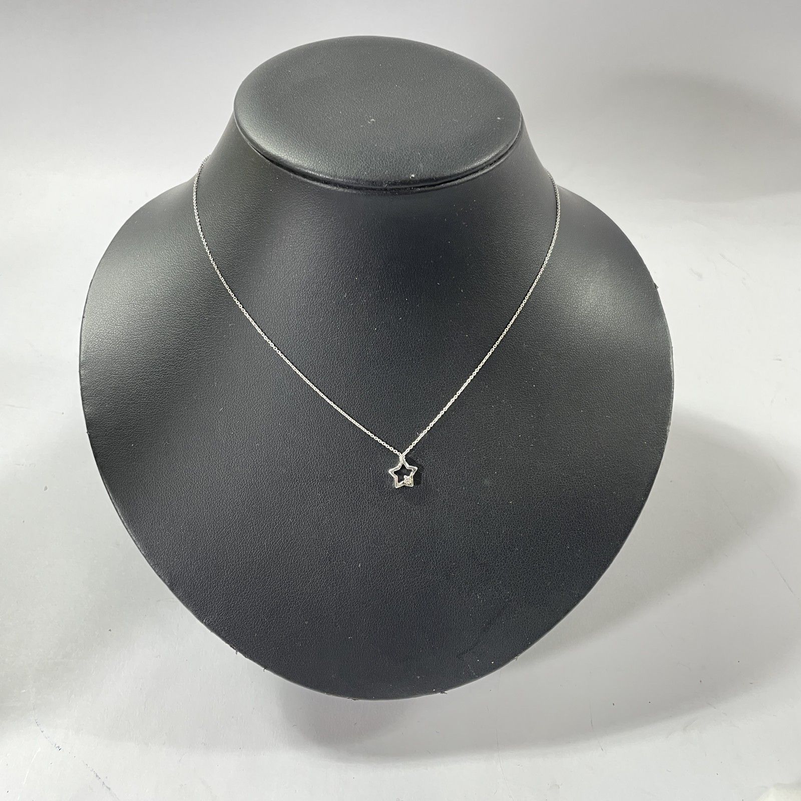 ☆ K18WG刻印 ホワイトゴールド 星 スターモチーフトップス付き