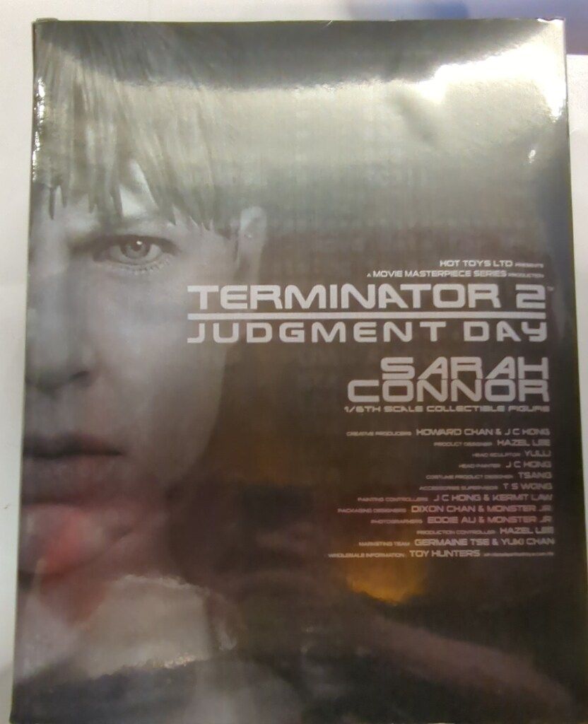 HOTTOYS MOVIE MASTERPIECE SARAH CONNOR MMS119 TERMINATOR 2
