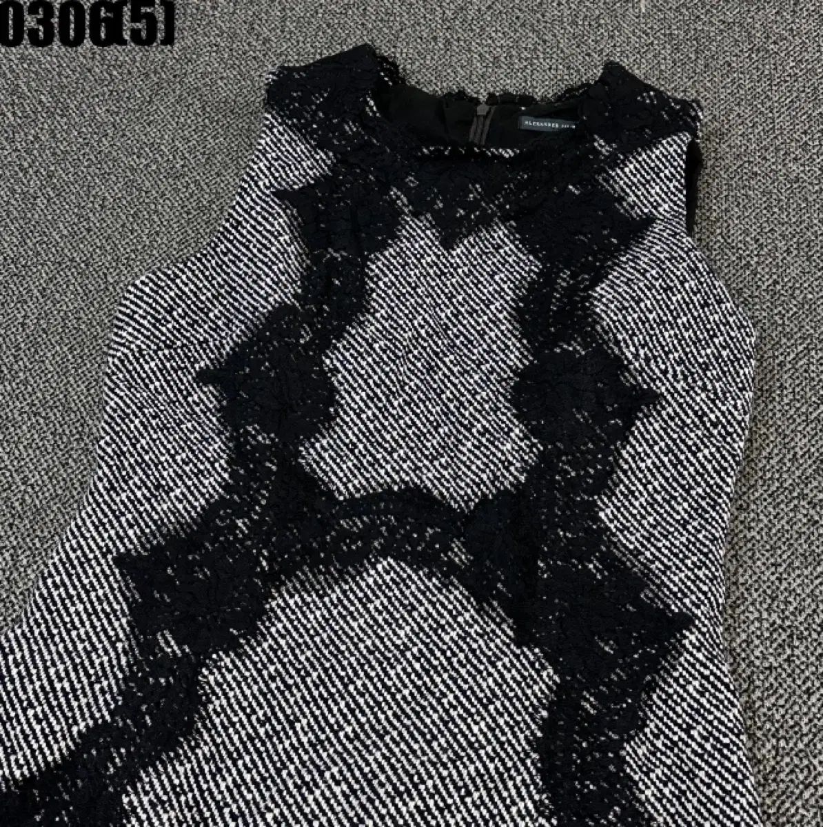 Alexander McQueen アレキサンダー・マックイーン ブラック レイ<0xE3