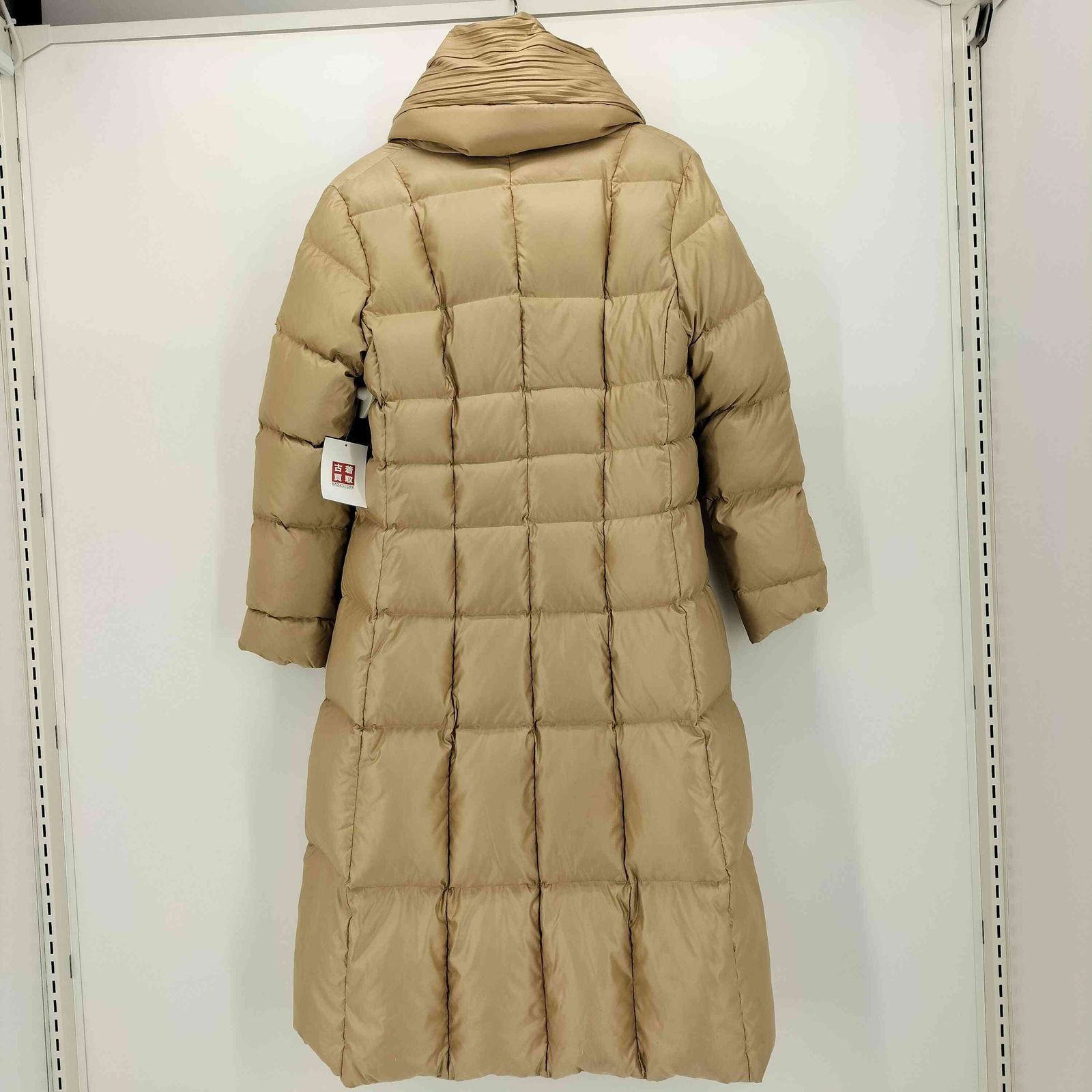 イッセイミヤケ ISSEY MIYAKE 襟プリーツ ダウン コート レディース