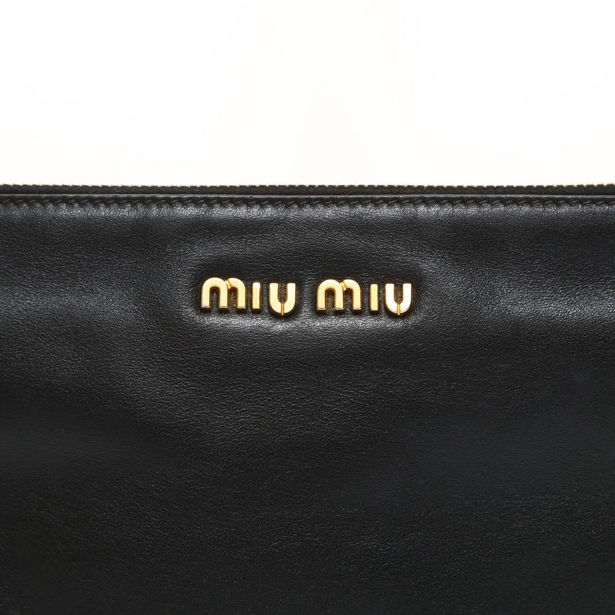 Miu Miu ミュウ ミュウ クラッチバッグ スタッズ レザー【中古