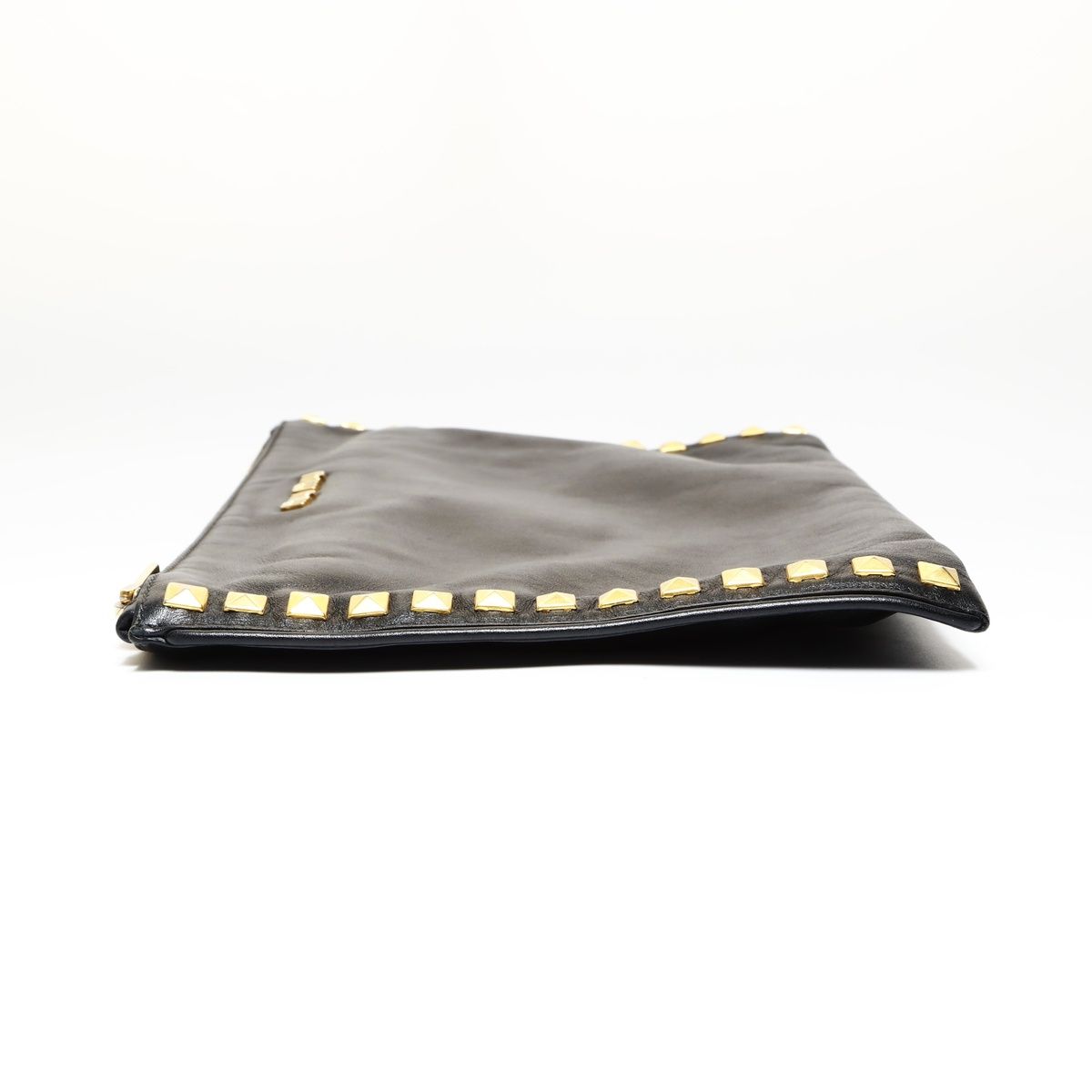 Miu Miu ミュウ ミュウ クラッチバッグ スタッズ レザー【中古