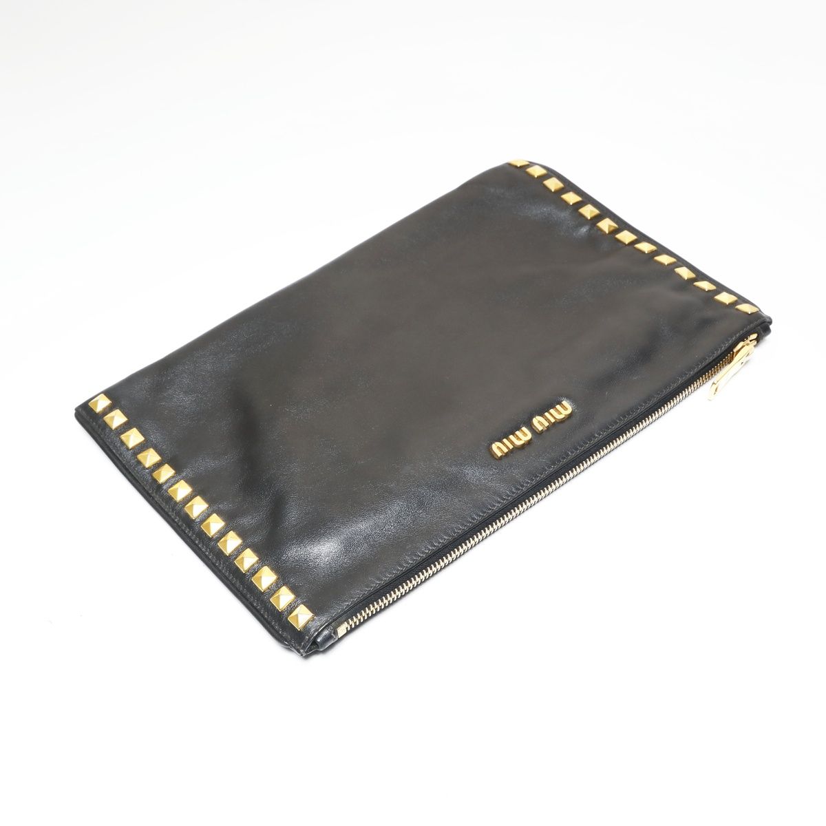 Miu Miu ミュウ ミュウ クラッチバッグ スタッズ レザー【中古