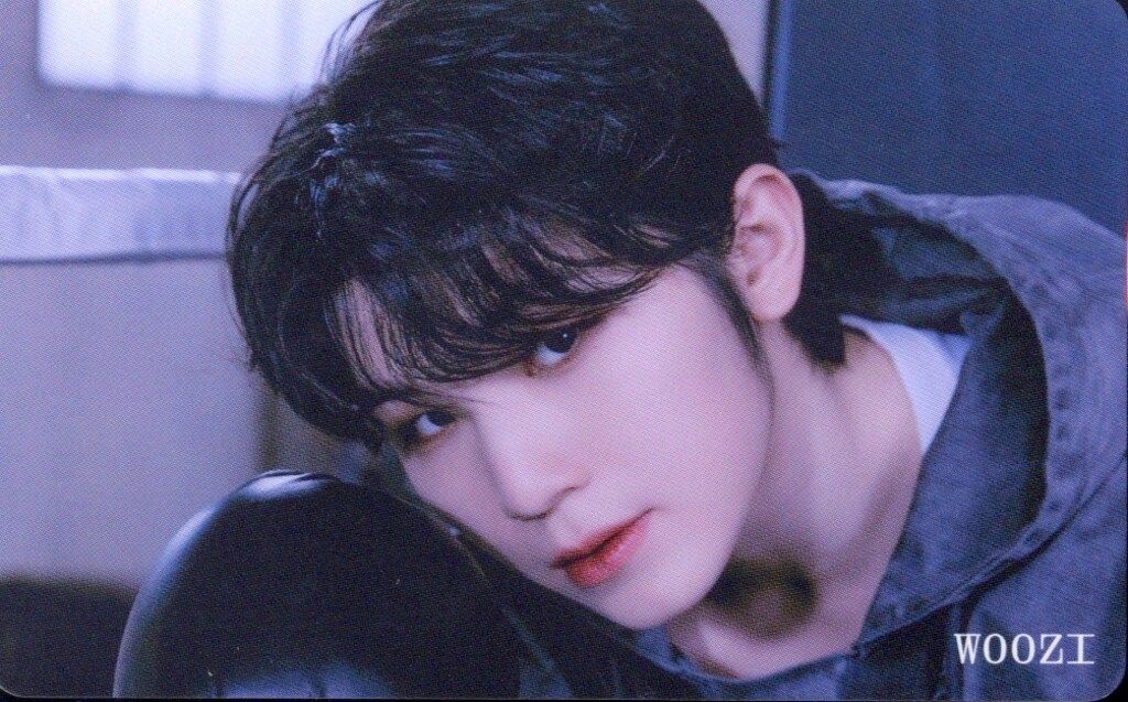 SEVENTEEN FML WOOZI Trading Card - メルカリ