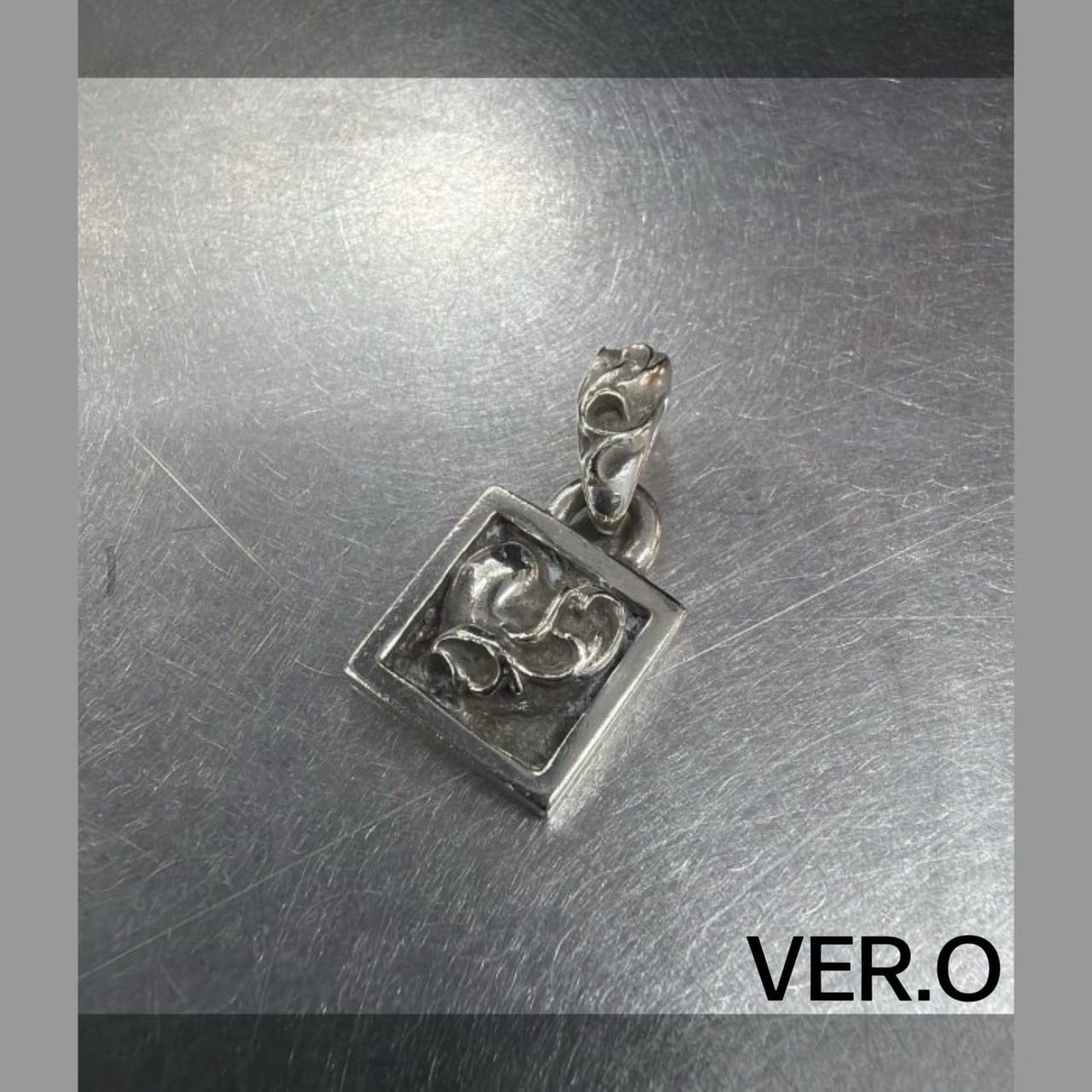 CHROME HEARTS クロムハーツ フレームドハート チャーム ネックレス