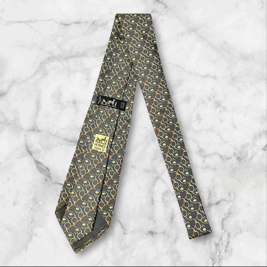 美品 HERMES エルメス ネクタイ シルク100% グレー 総柄 チェーン柄