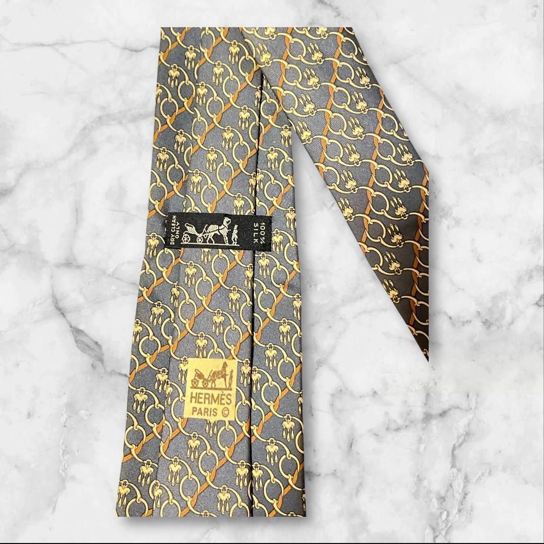 美品 HERMES エルメス ネクタイ シルク100% グレー 総柄 チェーン柄