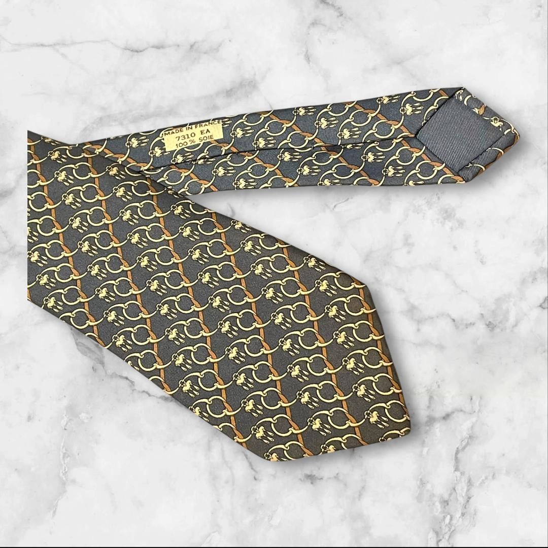 美品 HERMES エルメス ネクタイ シルク100% グレー 総柄 チェーン柄