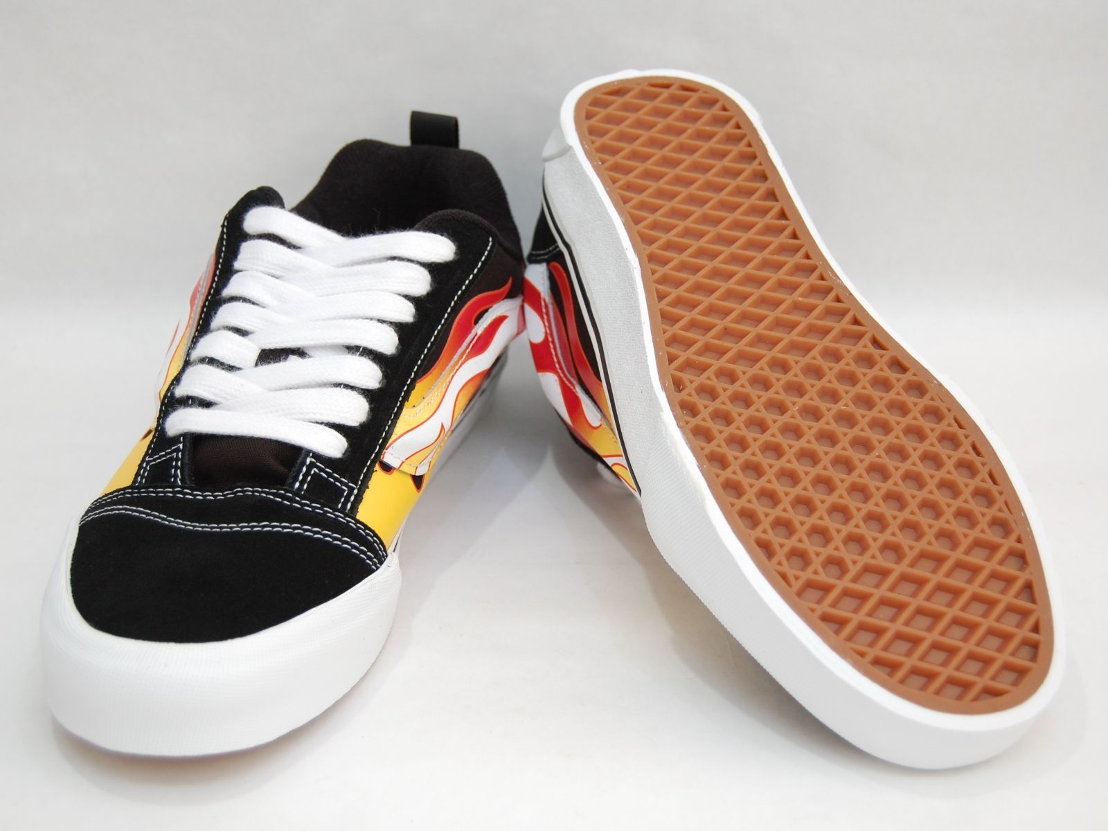 VANS Knu Skool Flame Black/Red バンズ ニュースクール フレイム 