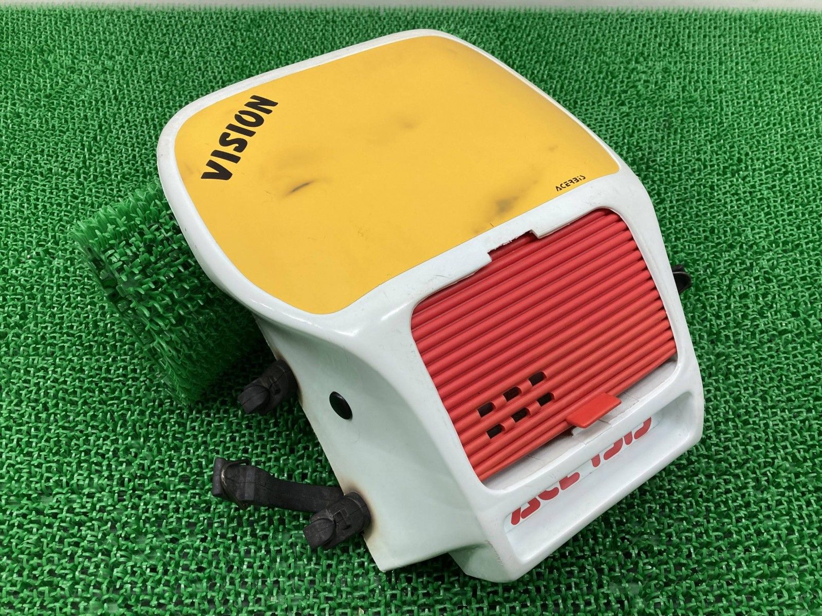 アチェルビス製 ライトカウル 黄/白 社外 中古 バイク 部品