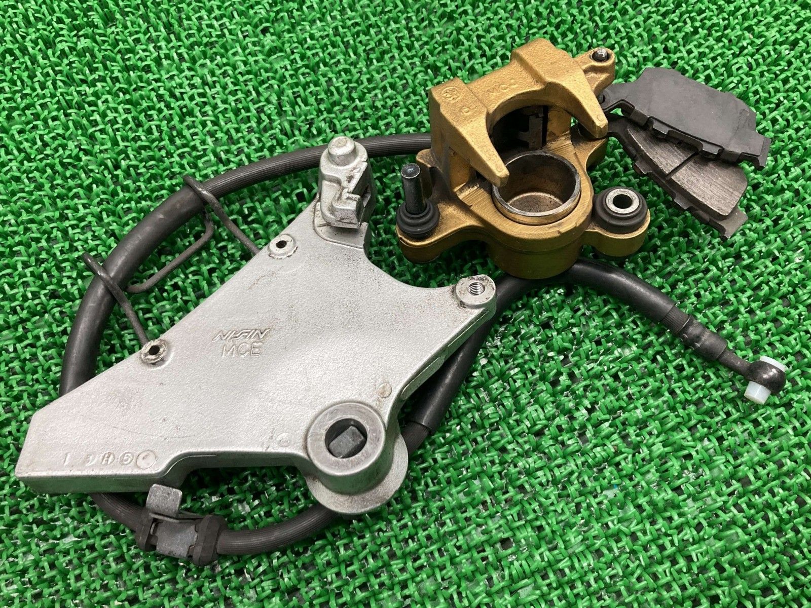 CB400SF純正ブレーキキャリパー_リア・NC39後期/ブラケット・サポート 