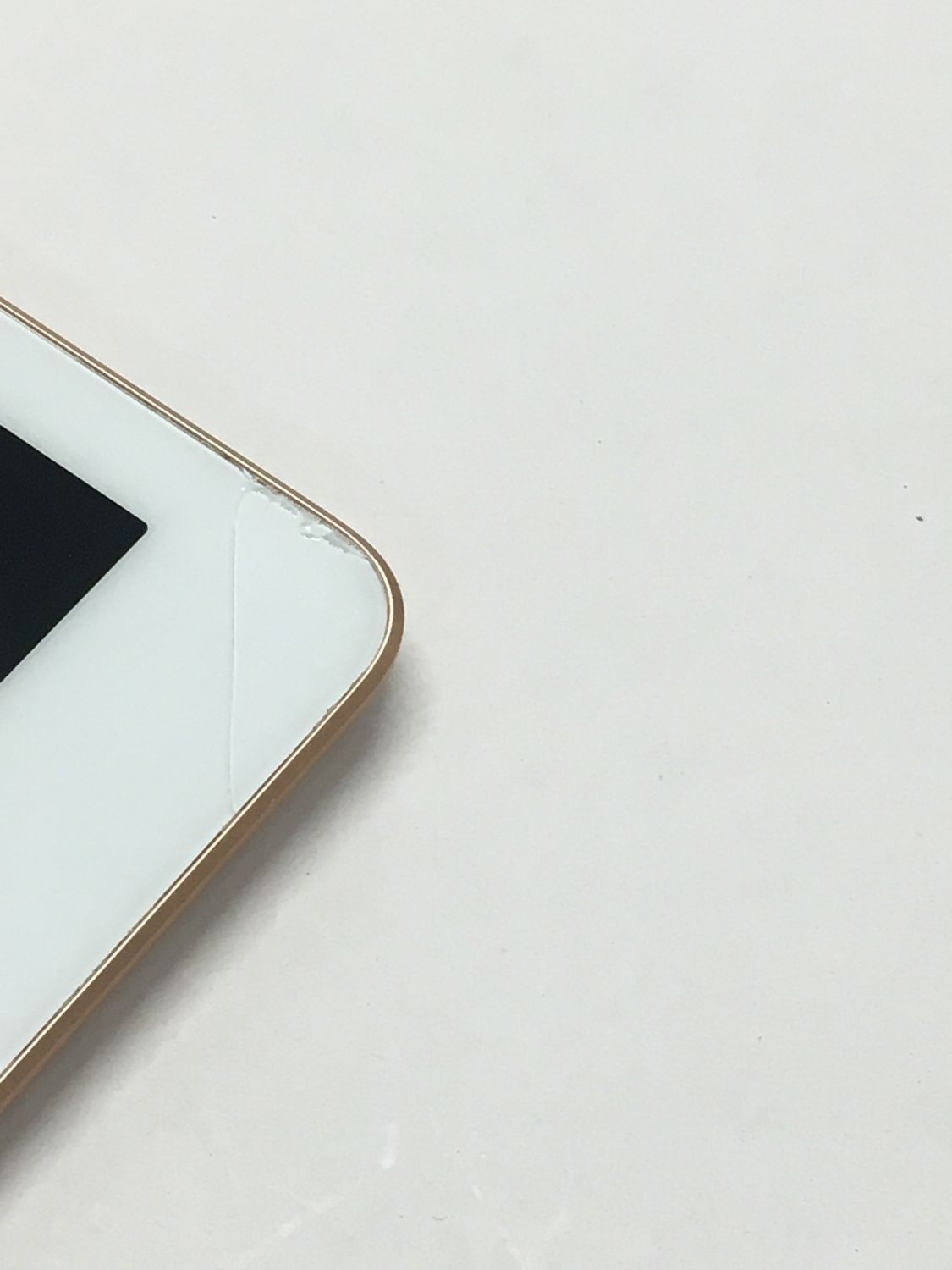 電池97％ Apple iPad 第7世代 Wi-Fiモデル 32GB ゴールド 動作正常 訳