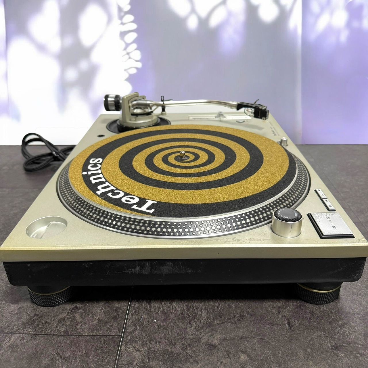 ☆送料無料 動作品 TECHNICS テクニクス SL-1200MK3D S シルバー SHURE