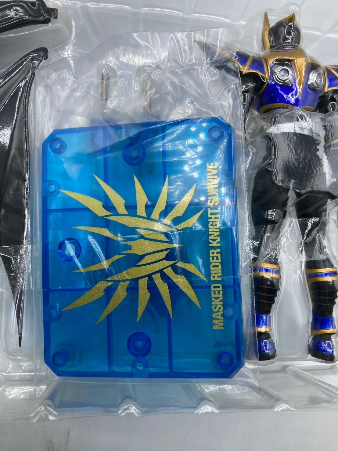 S.H.フィギュアーツ 仮面ライダーナイトサバイブ＆ダークレイダー