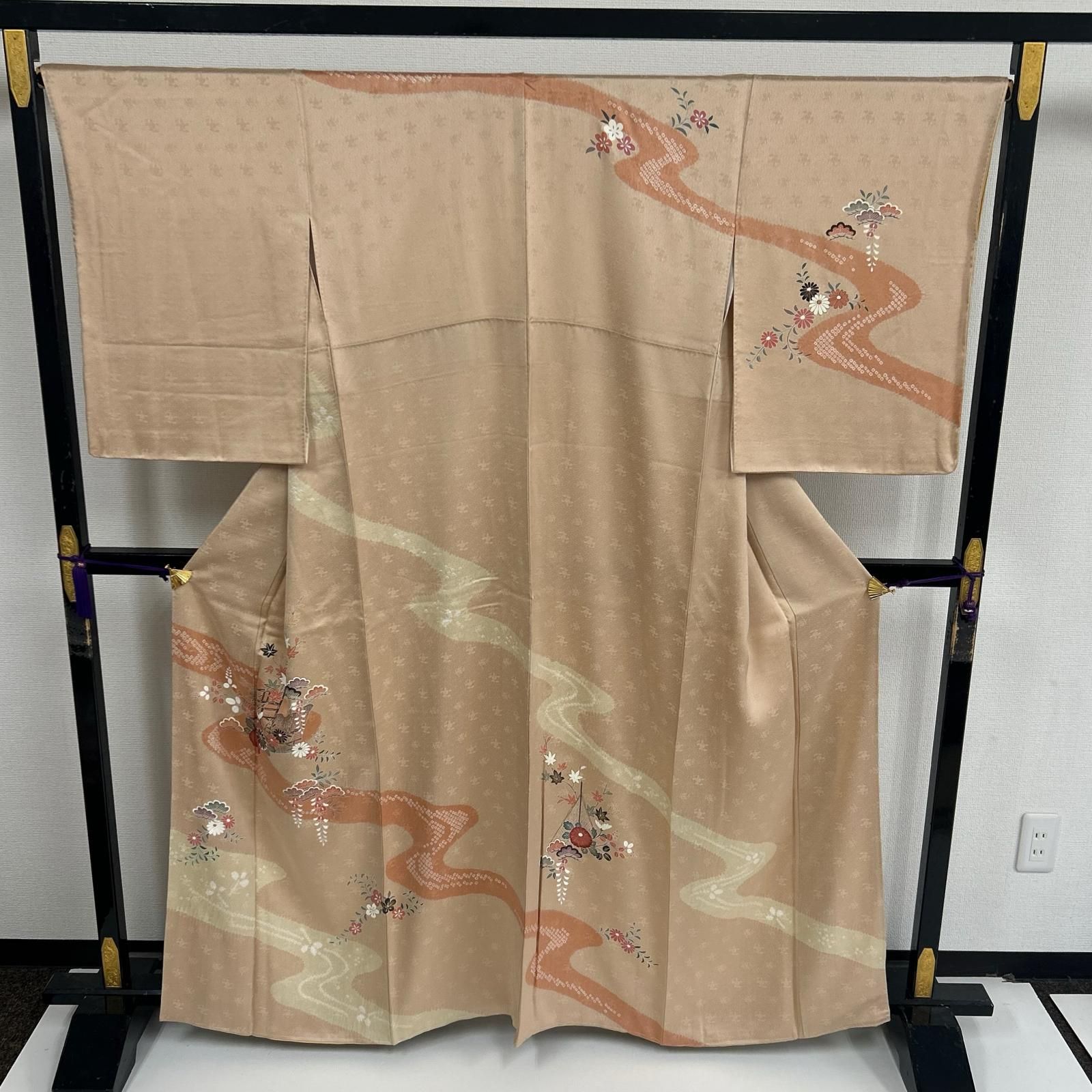 付下げ 絞り 裄67.5 可愛い花柄 紋無し 上品な染め 正絹 着物 MK-4589