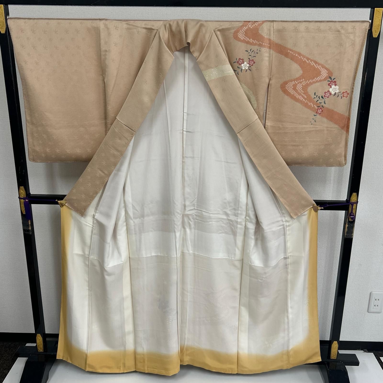 付下げ 絞り 裄67.5 可愛い花柄 紋無し 上品な染め 正絹 着物 MK-4589