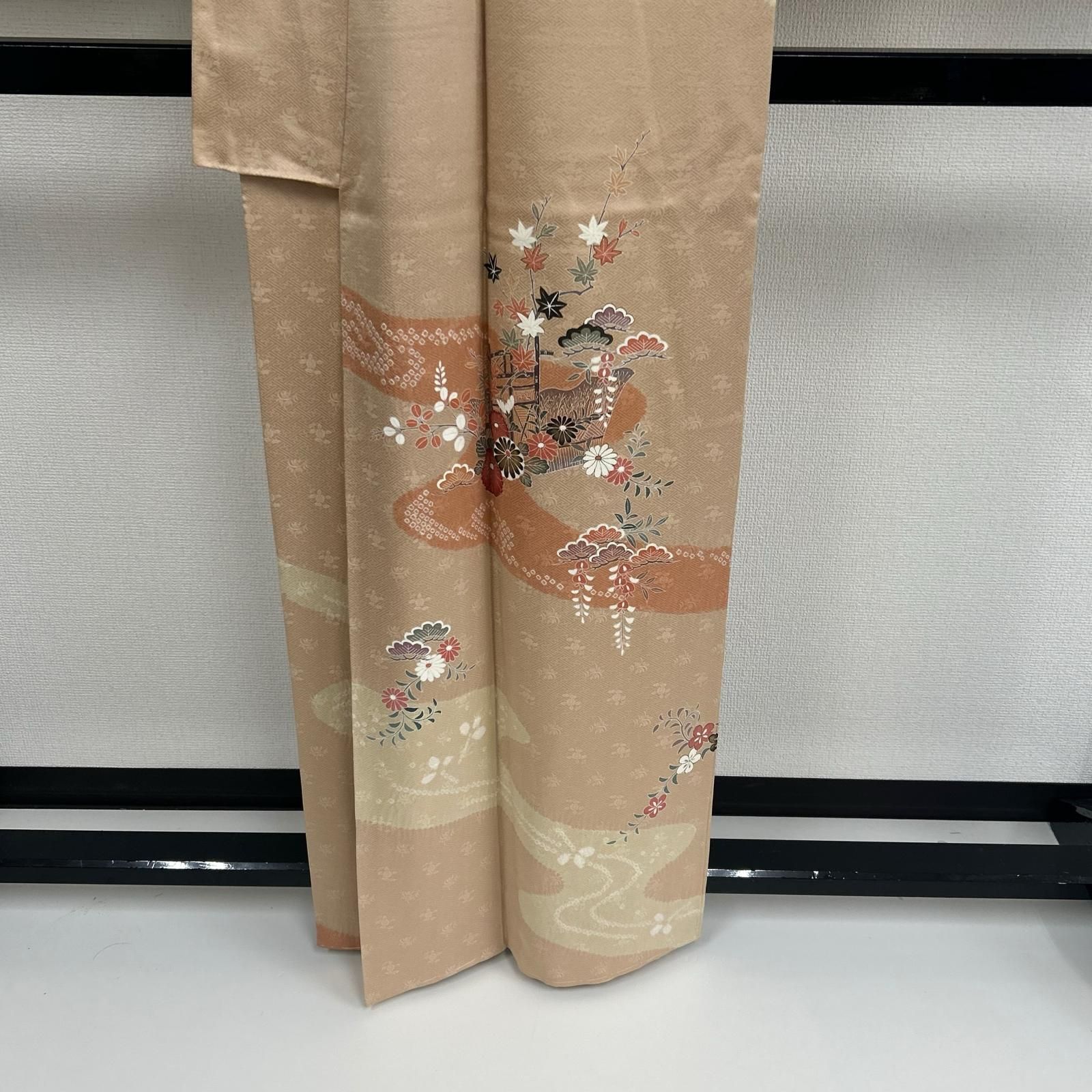 付下げ 絞り 裄67.5 可愛い花柄 紋無し 上品な染め 正絹 着物 MK-4589