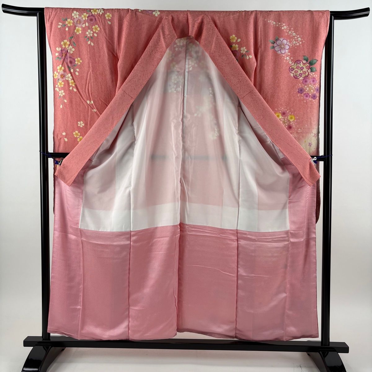 美品】 振袖 身丈157cm 裄丈64.5cm M 袷 草花 鈴 箔 金彩 ピンク 正絹