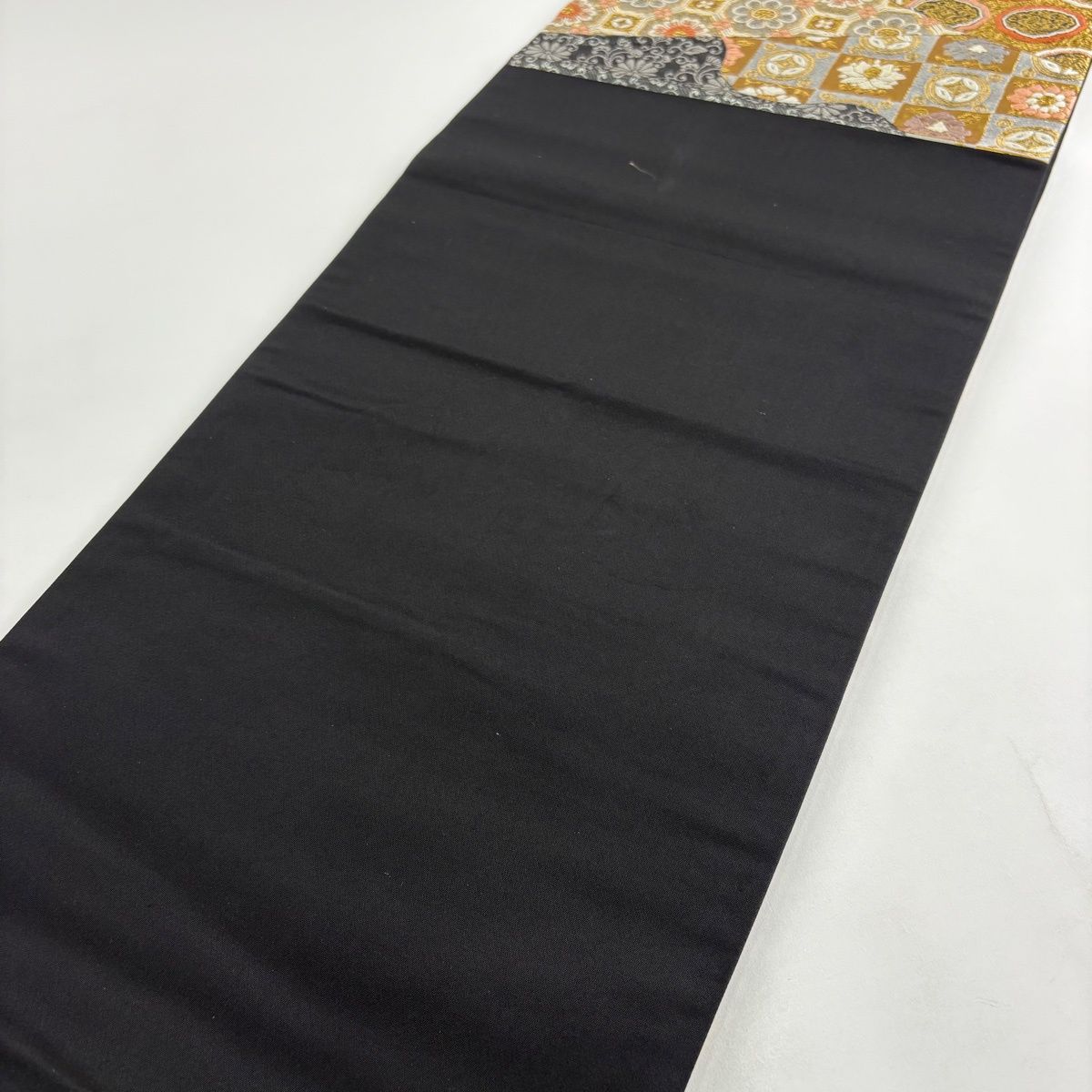 美品】 袋帯 秀品 花唐草 蜀江華文 唐織 箔 黒 六通 正絹 【中古
