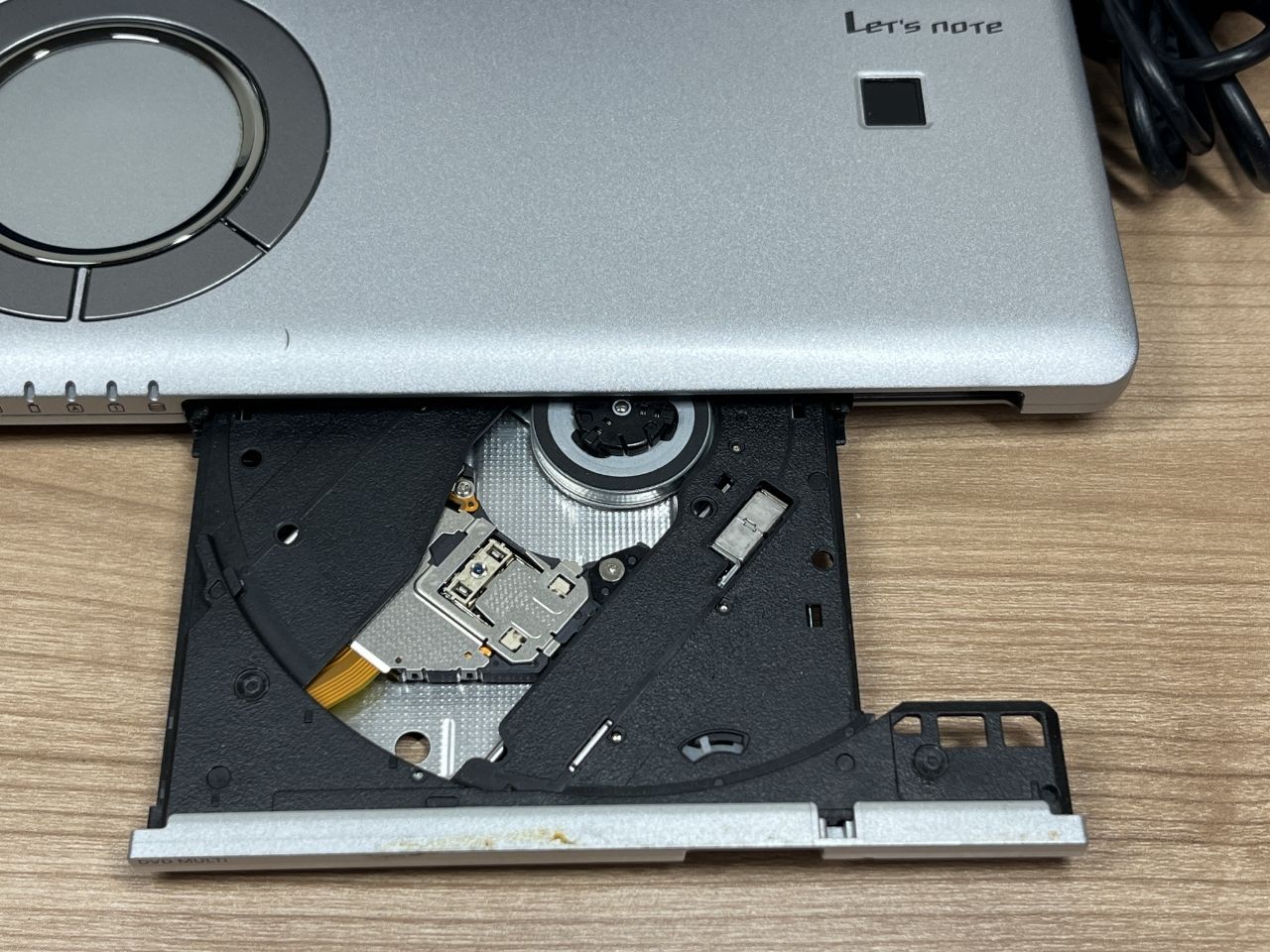 DVDモデル＞02111 軽量 Panasonic レッツノート CF-SV9 8GB/SSD256 i5  office2024 ノートPC Let's note SV 中古 ノートパソコン WPS Windows11搭載 パナソニック