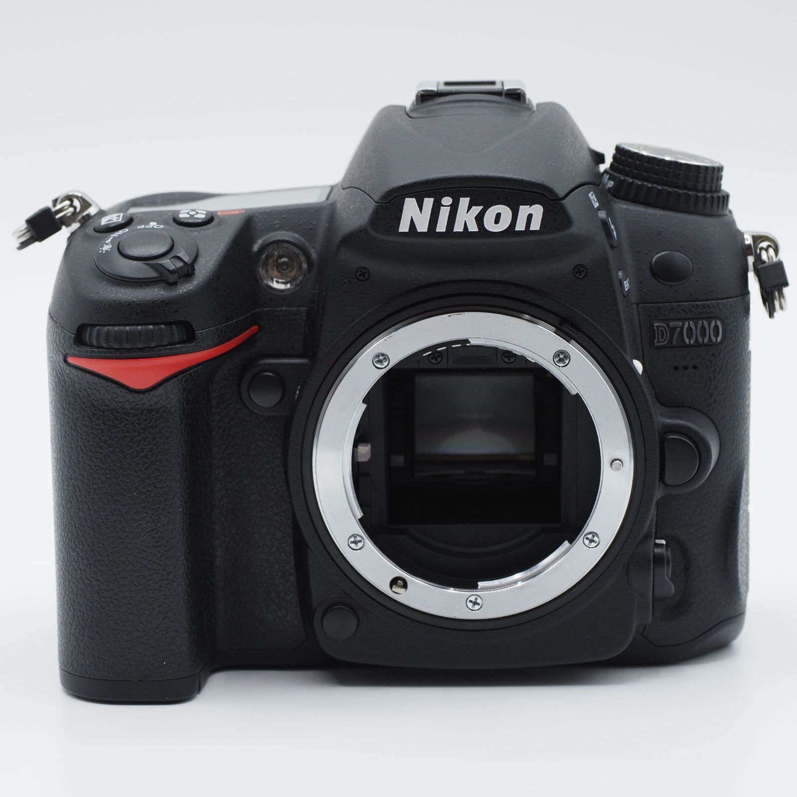 ショット数7,682回 Nikon ニコン デジタル一眼レフ D7000 ボディー