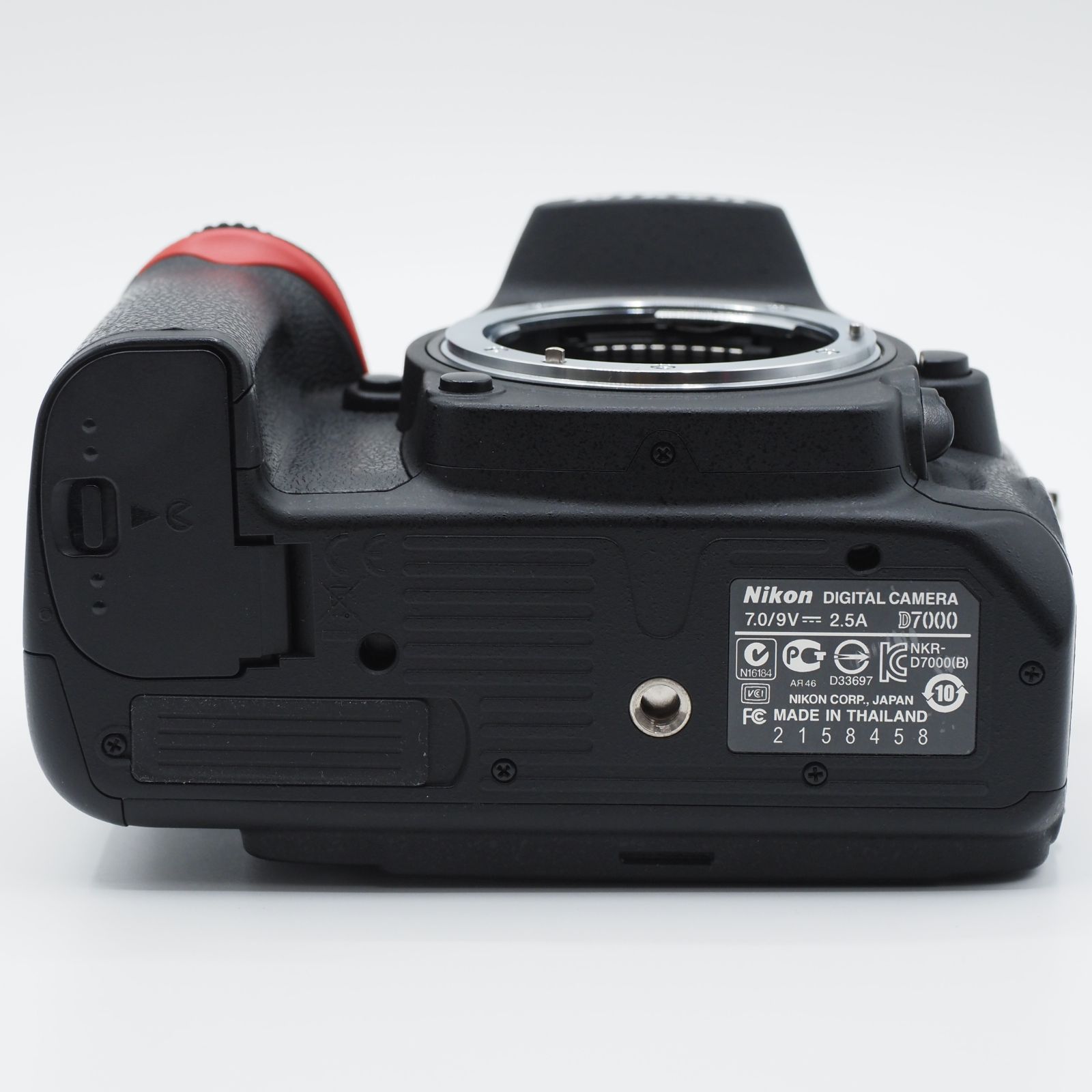 ショット数7,682回 Nikon ニコン デジタル一眼レフ D7000 ボディー