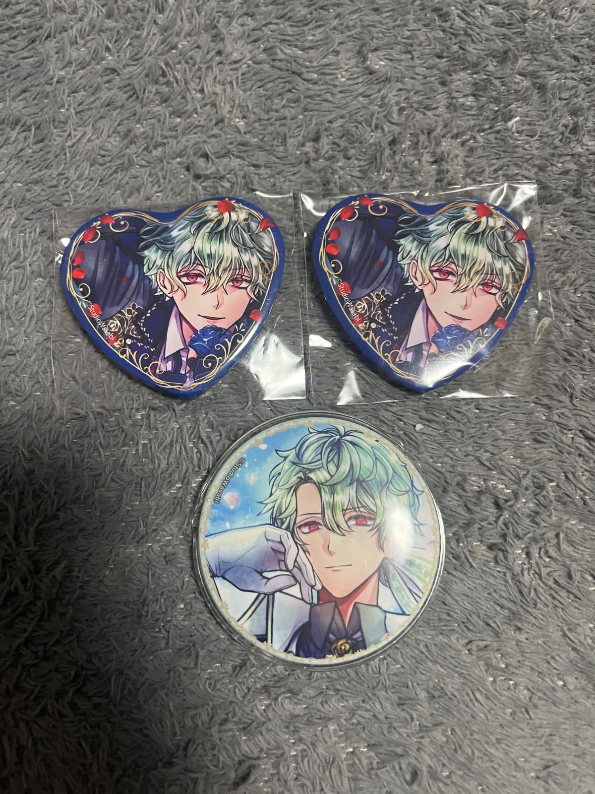 悪魔執事と黒い猫 あくねこ ハナマル 缶バッジ 3個セット - メルカリ