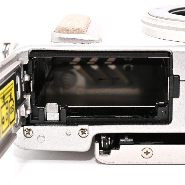 良品＞ OLYMPUS PEN E-PL8 ボディ ホワイト｜ミラーレス一眼カメラ