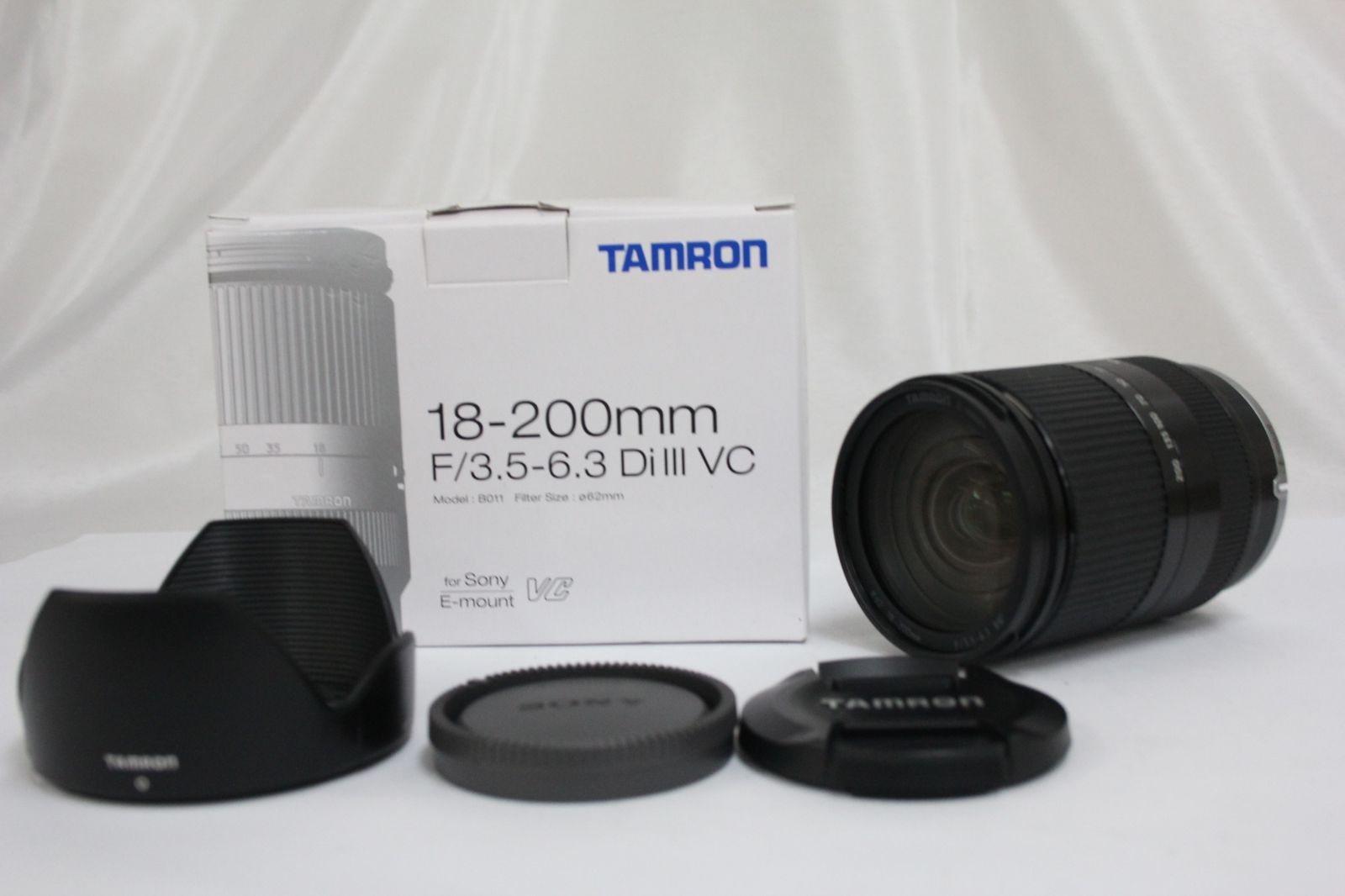 美品 返品保証】 【元箱付き】タムロン Tamron 18-200mm F3.5-6.3 