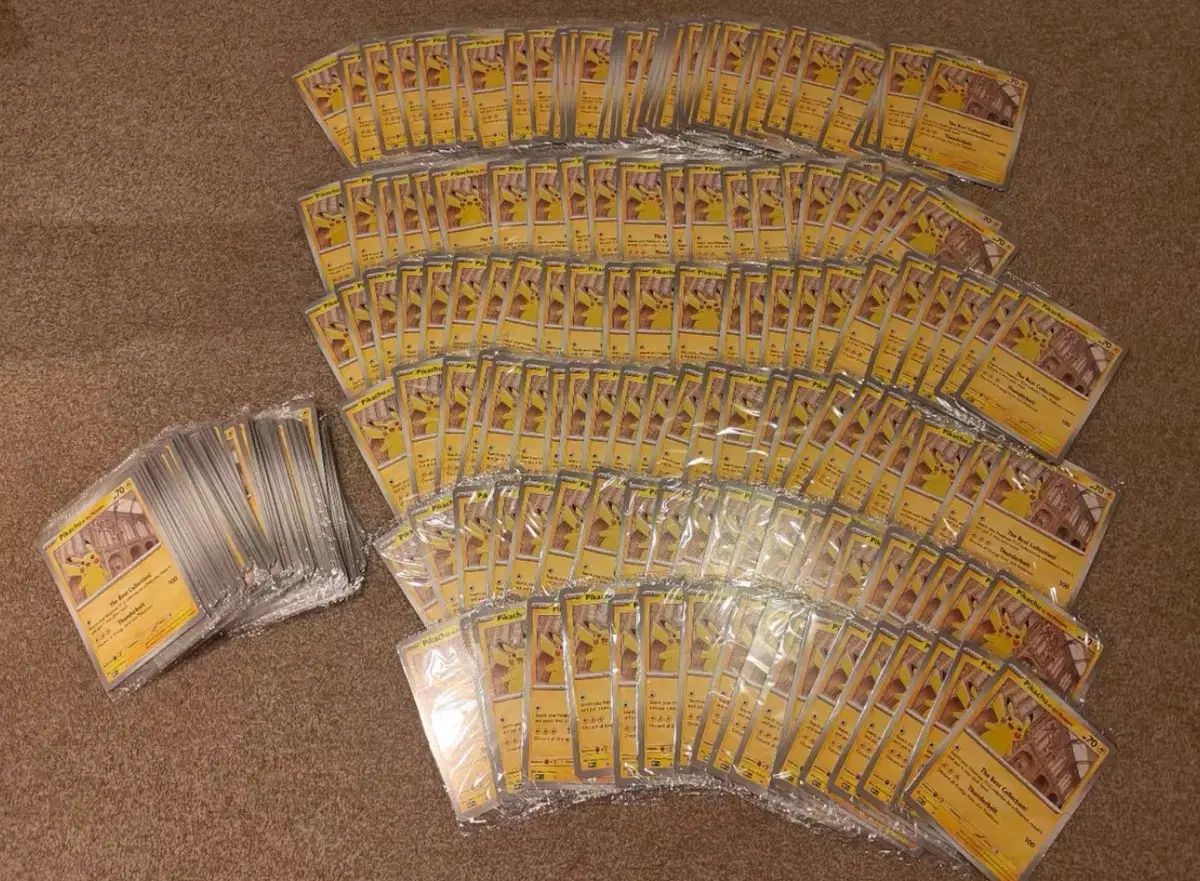 ロンドン自然史博物館 ピカチュウ ポケモンカード ロンドン CHUU 未