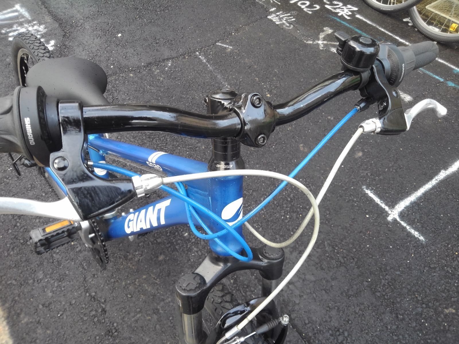 引き取り限定！(名古屋市昭和区)中古子供自転車3996 前後タイヤ