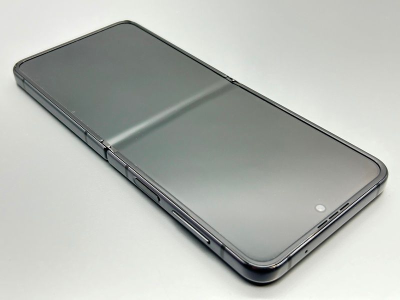 Z Flip4 Galaxy ムスビー｜Galaxy Flip4」、条件を満たすと最安2万6180