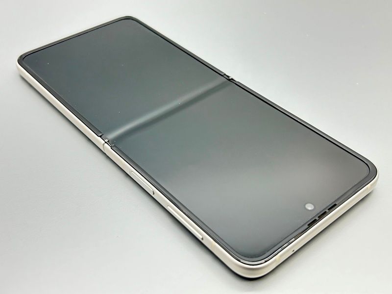 中古】SC-54B Galaxy Z Flip3 5G【超美品 利用制限○】 SIMフリー