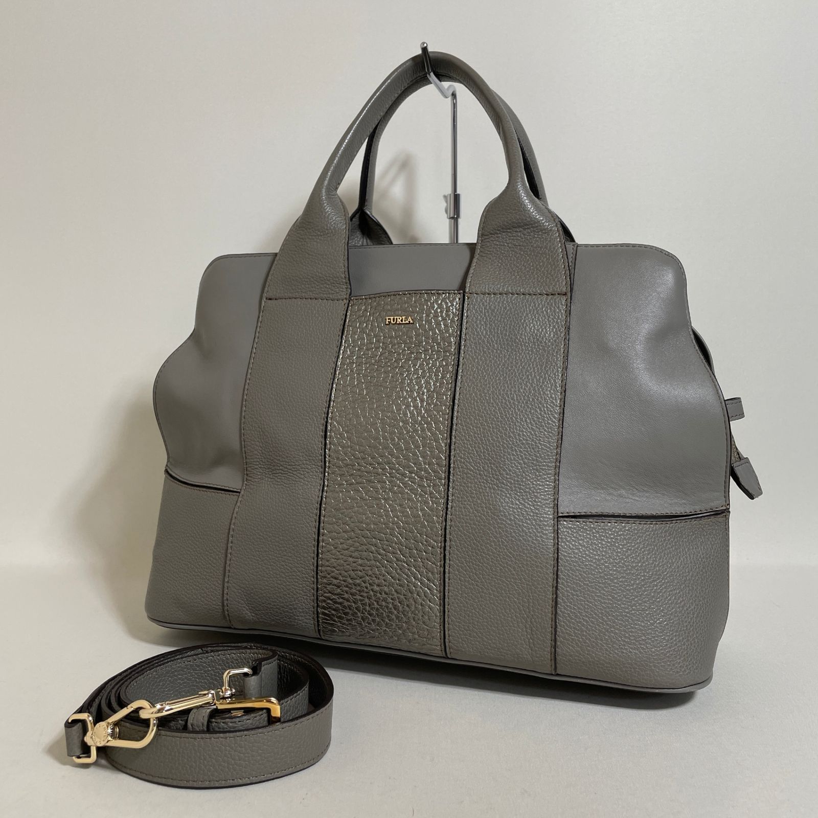 2602-239｜美品｜フルラ 2WAYトートバッグ レザー グレー - メルカリ