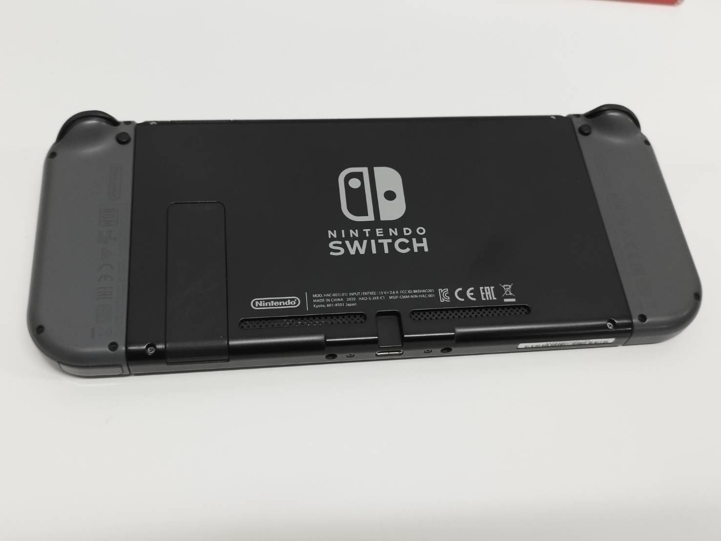 良品】Nintendo Switch 本体 HAC-001(-01)/2020年製〈HAD-S-KAAAA