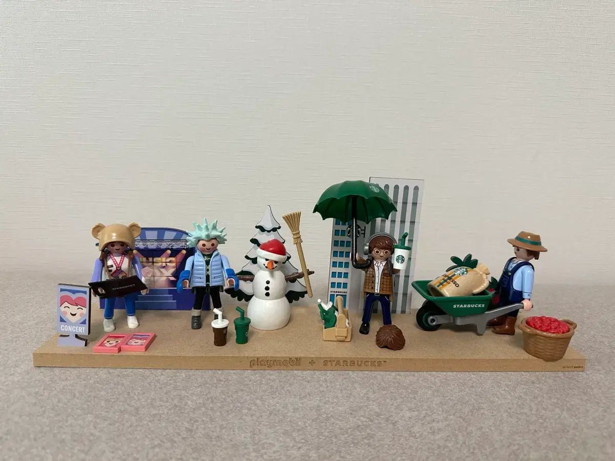 プレイモービル スターバックス コラボ フィギュア セット - メルカリ