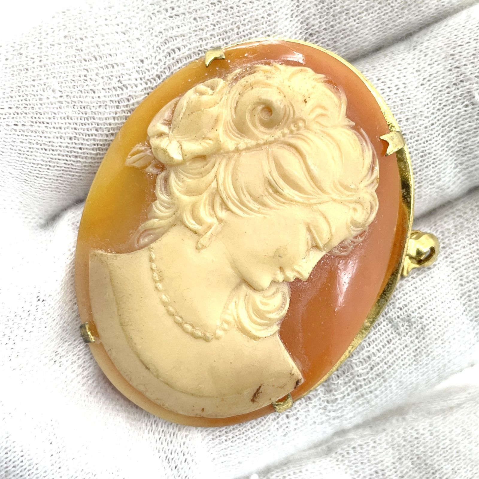 シェルカメオ ブローチ ゴールドフレーム 貴婦人 女性 H4.5 W3.6