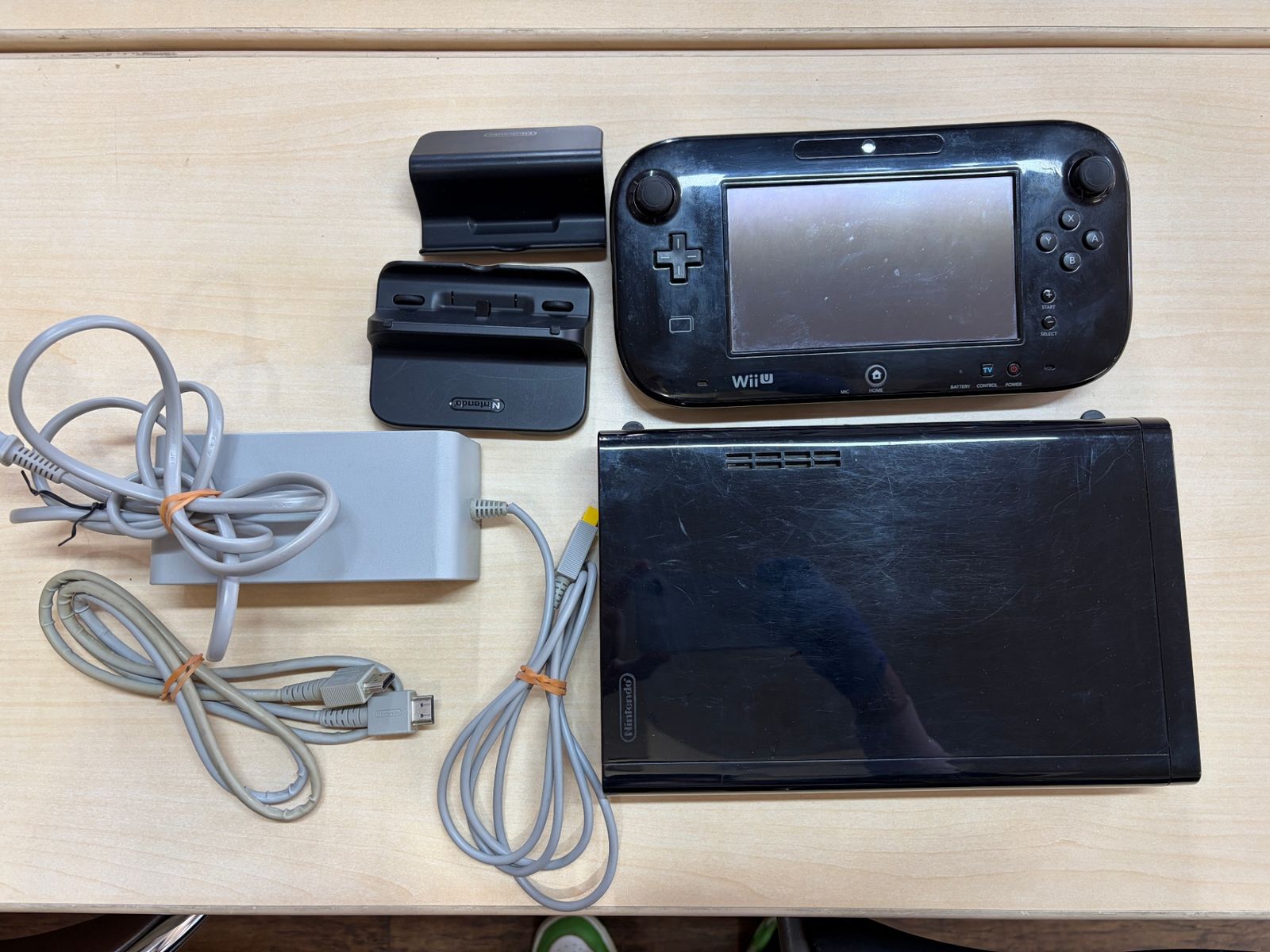 Wii U プレミアムセット kuro【メーカー生産終了】 - メルカリ