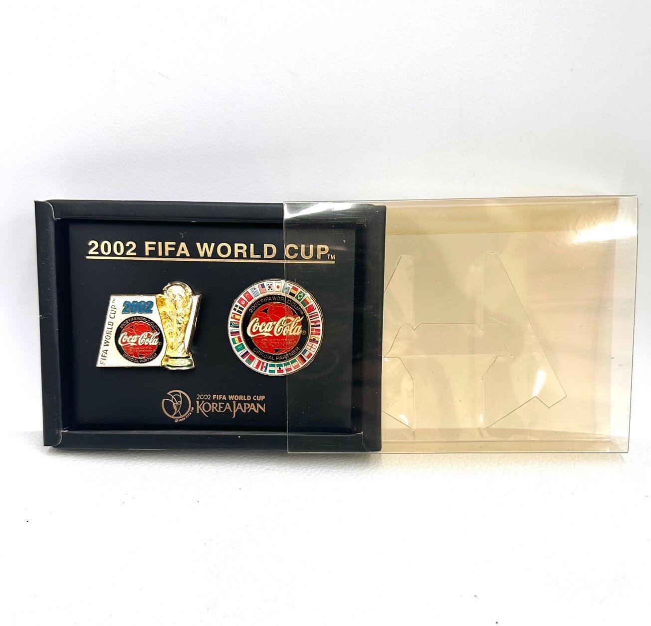 亘】2002 FIFA WORLD CUP 記念ピンバッジセット【6749AM】C07 - メルカリ