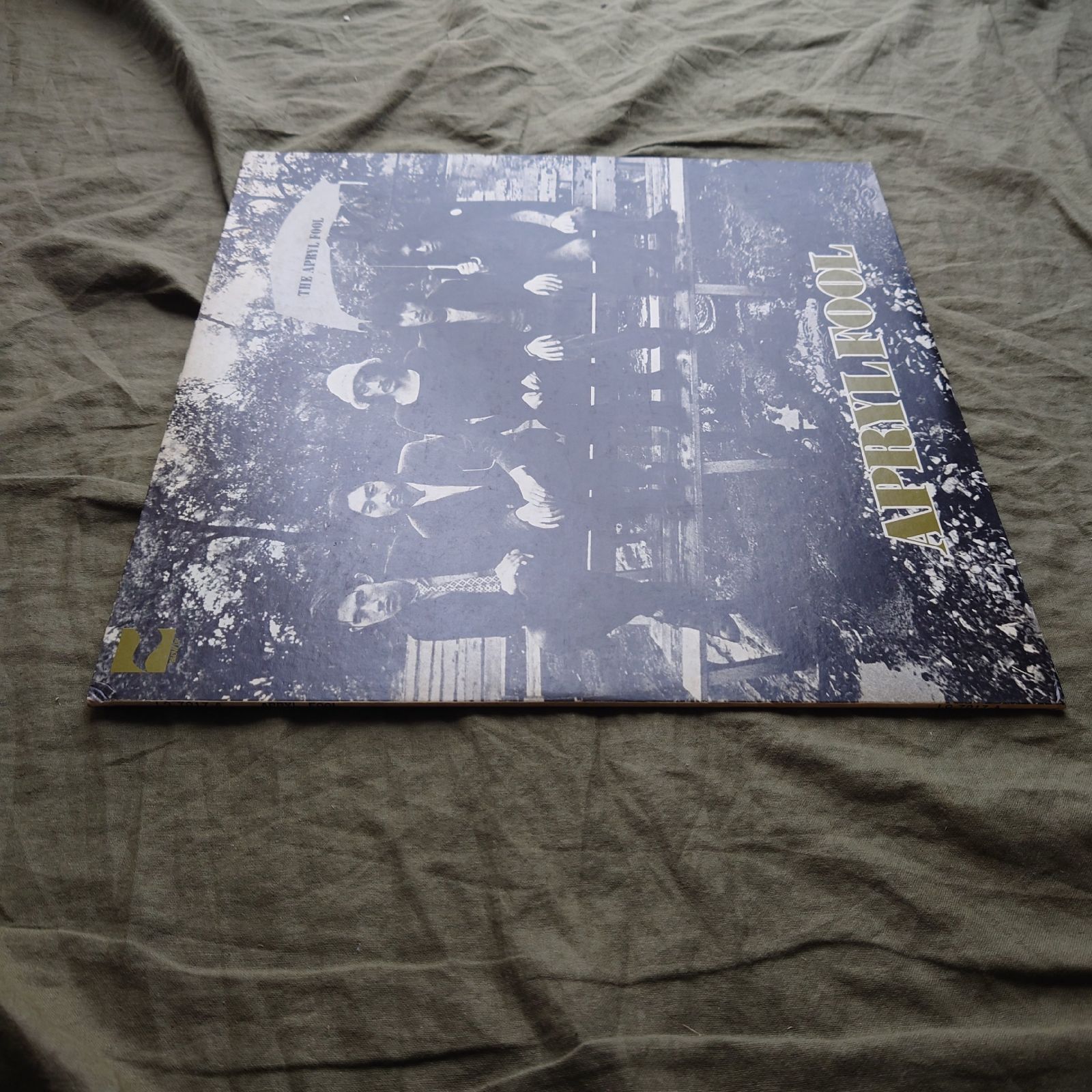 美盤 良ジャケ 激レア 1976年 LPレコード エイプリル・フール Apryl