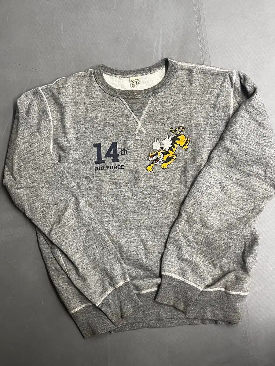 バズリクソンズ スウェット グレー XXL 出品
